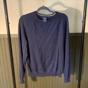 Bill’s Khakis long sleeve crew neck sweater. Made in USA.